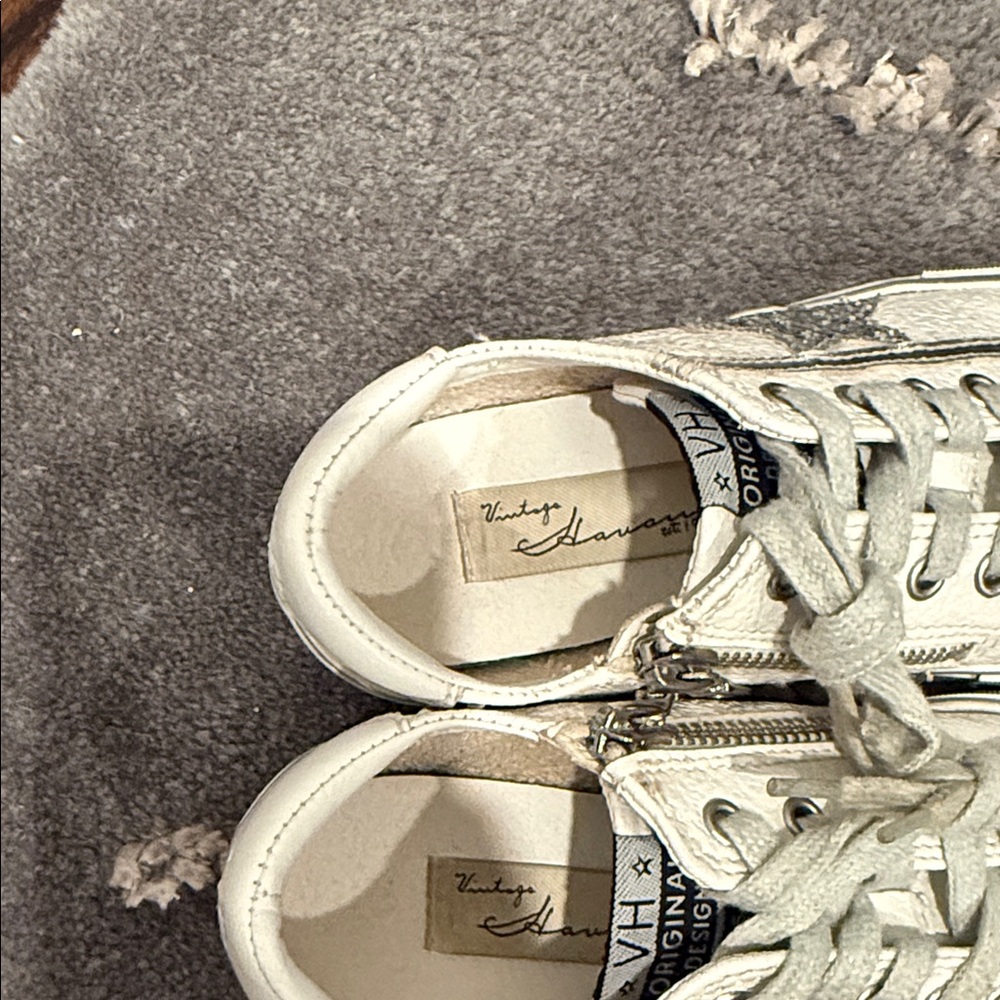 Vintage Havana Kids Cream Sneakers with Silver Details. Worn 3X - Picture 2 of 8